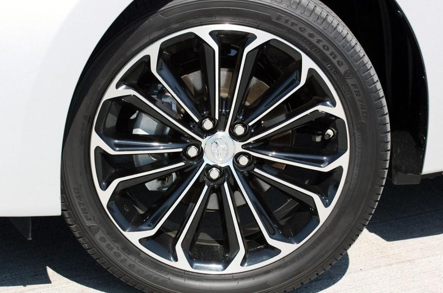  Toyota Corolla 2014 года  (фото 62 из 212)